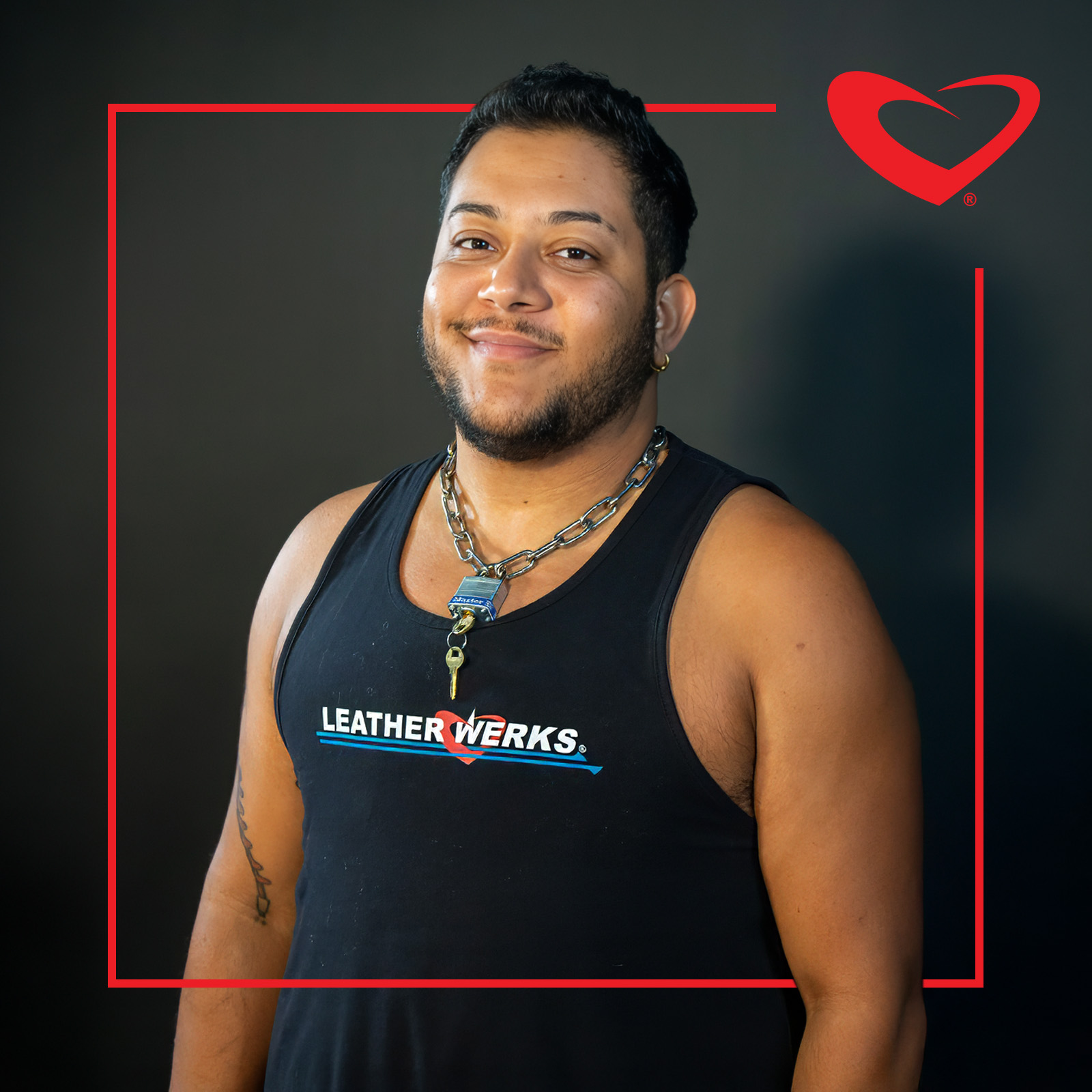 Category Feature Collars Locks and Leashes