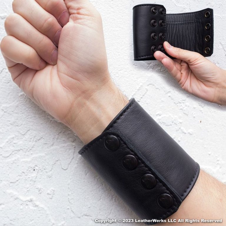 Plonge Wrist Wallet Black Snap