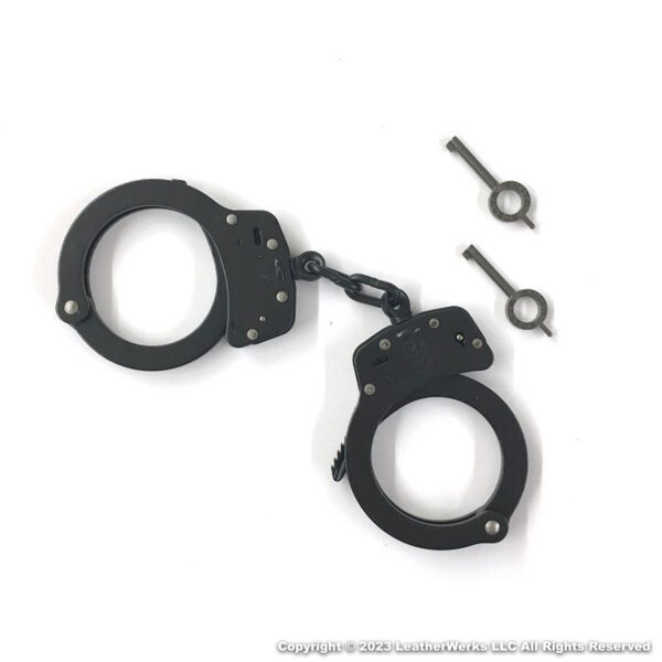 892012 Smith and Wesson Handcuff Black
